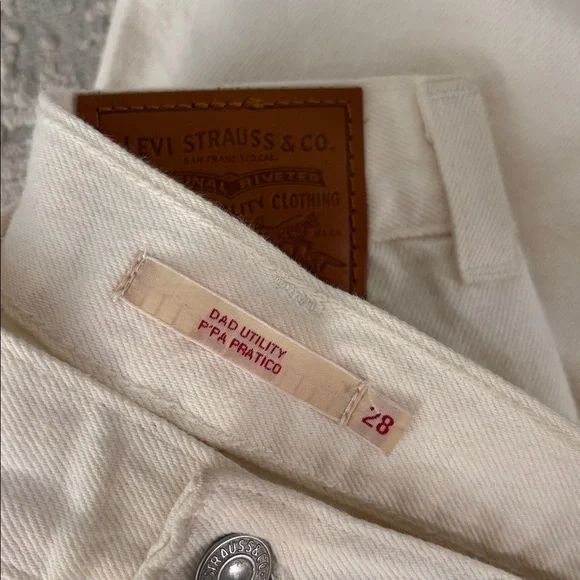 Levi Jeans - Picture 3 of 3